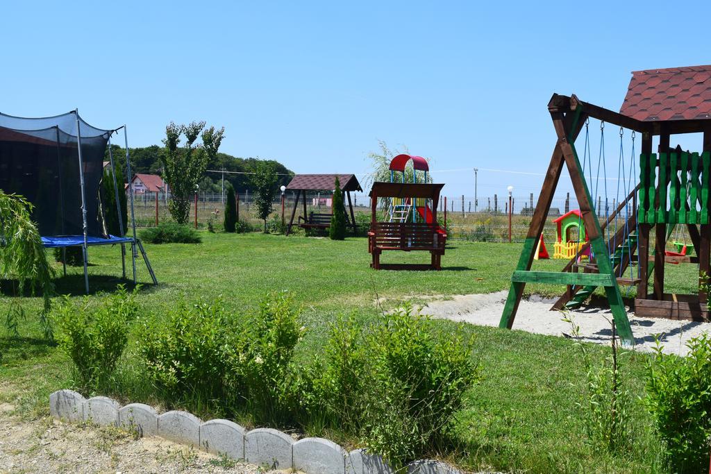 Pensiunea Mountain King Sîmbăta de Sus Exterior foto